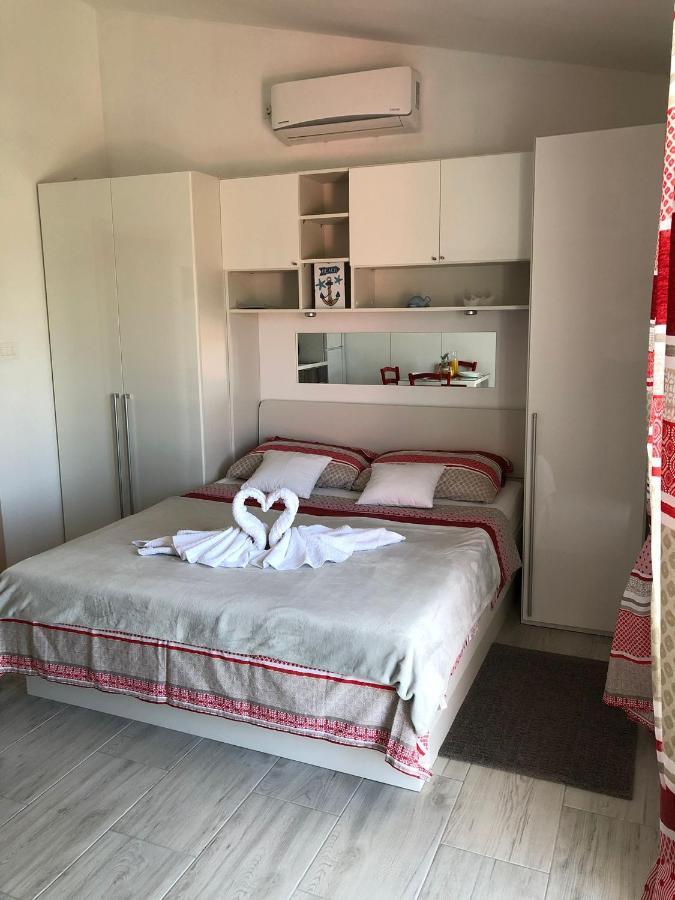 Apartmani Bolero - Obiteljski Odmor Vodice Exterior foto