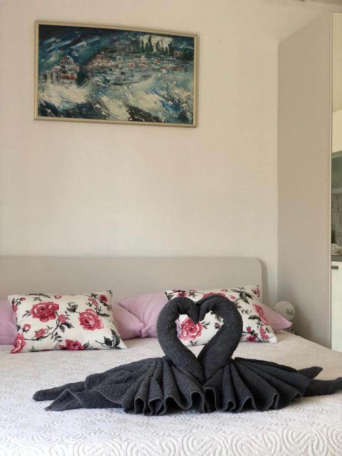 Apartmani Bolero - Obiteljski Odmor Vodice Exterior foto